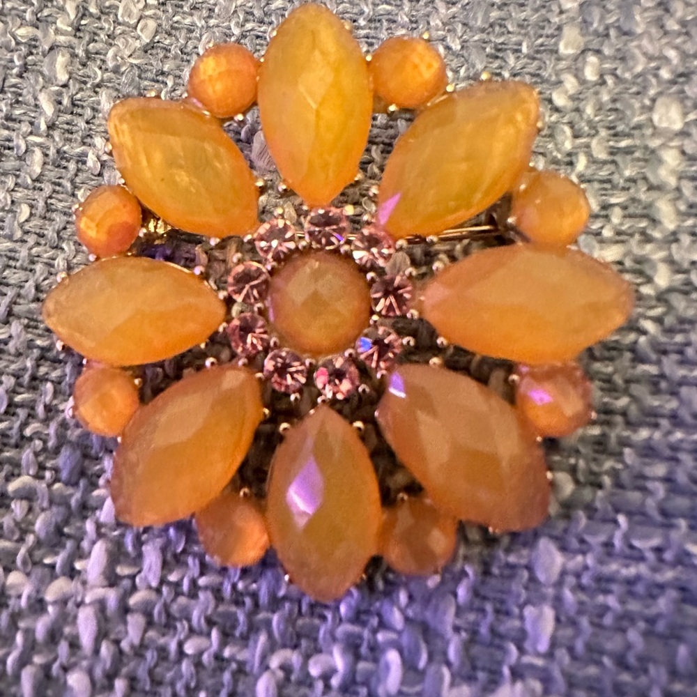 Vintage Liz Clairborne Brooch